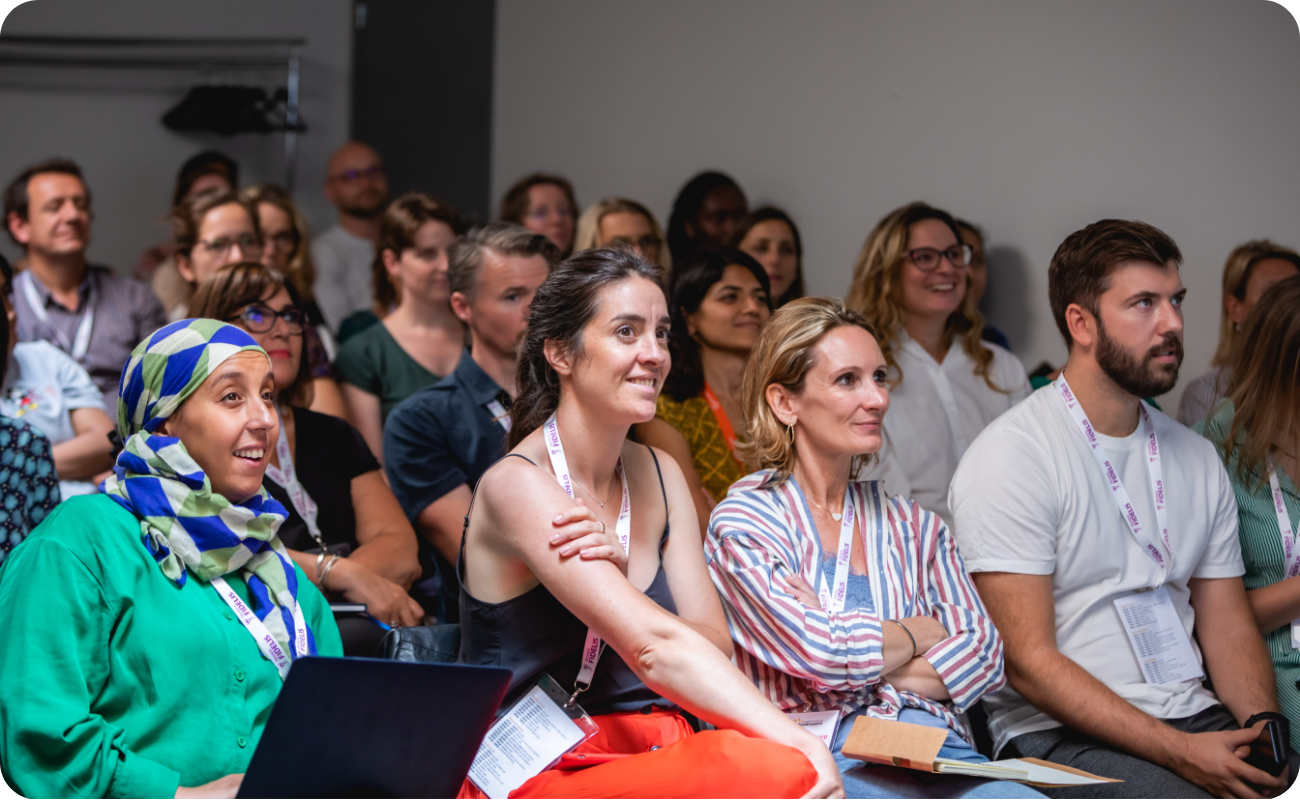 Le public des professionnels du fundraising, assistant à une session pendant le séminaire de juin de l'AFF