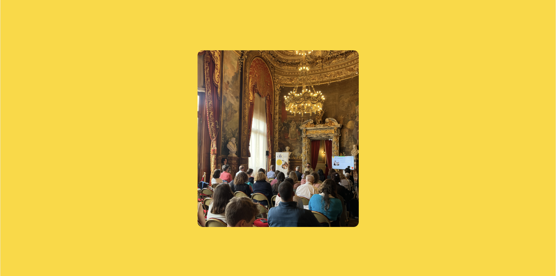 Les adhérents de l'AFF lors de l'Assemblée générale 2026, assis dans l'Opéra Comique de Paris.